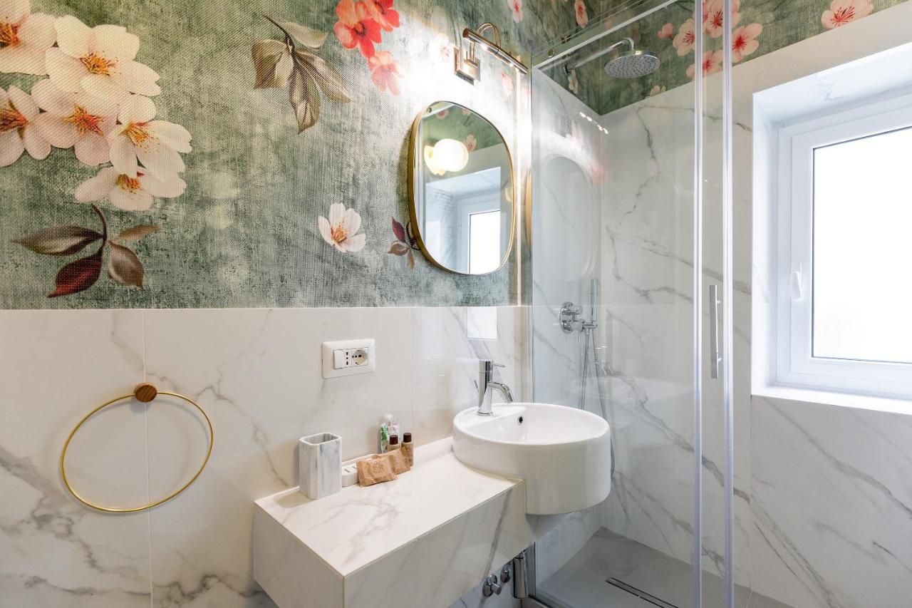 Apartment As Feel - Iconic Monti Design *